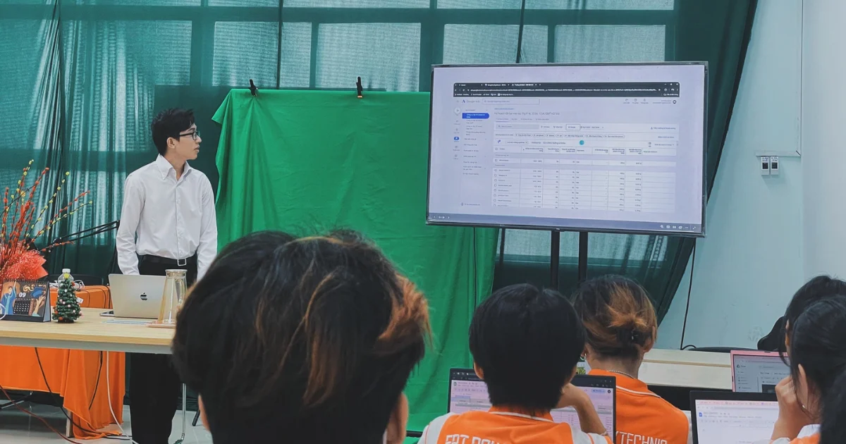 [Workshop] SEO Copywriting thực chiến: 3 buổi “lăn xả” cùng sinh viên FPT Polytechnic Cần Thơ